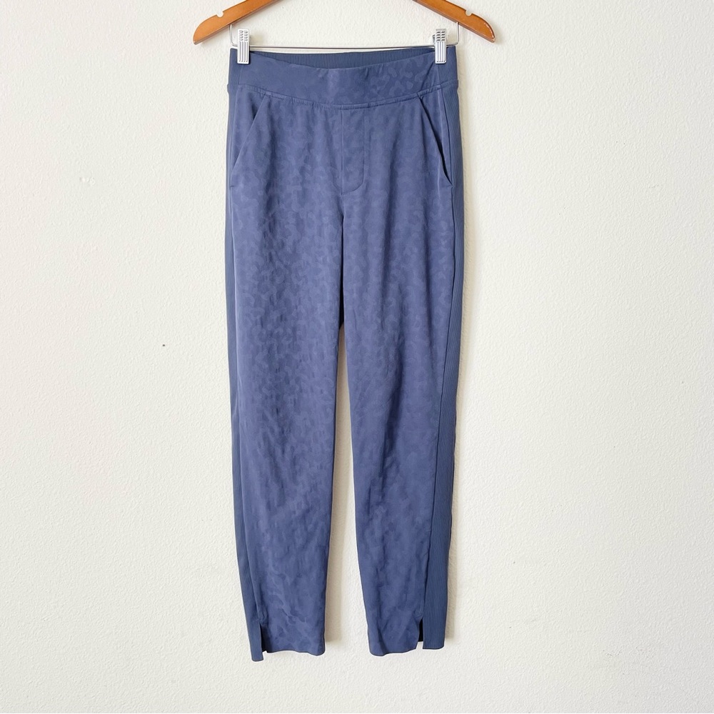 Athleta SIZE 0 Brooklyn Textured high rise ankle pants - Picture 3 of 6